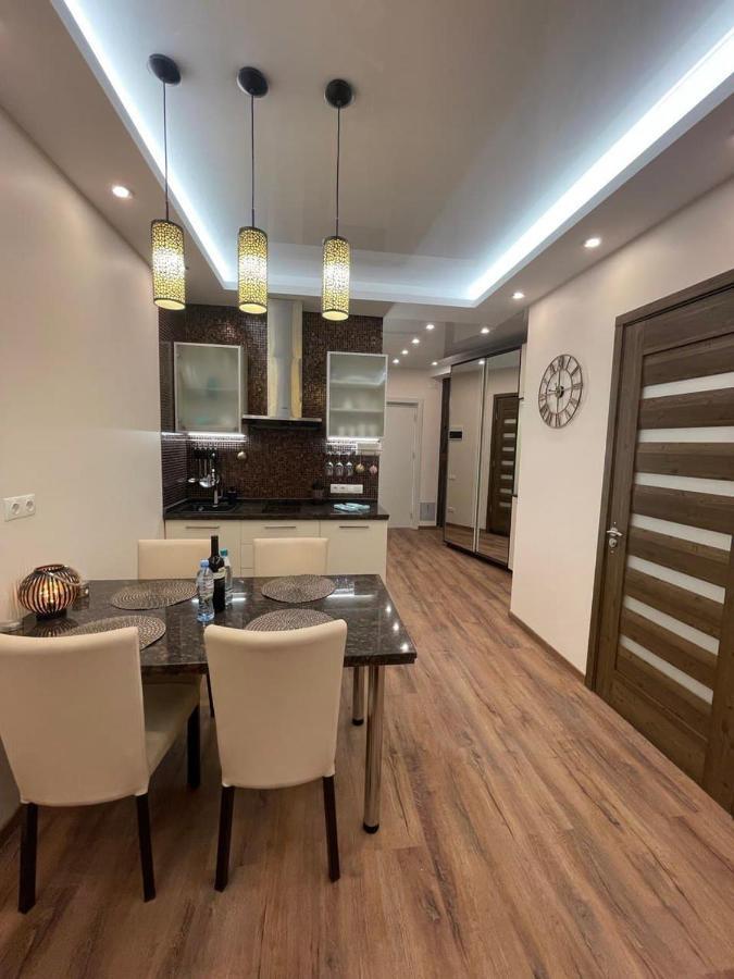 Ferienwohnung Amber DeLUX Atrium-Neo, New Gudauri Exterior foto